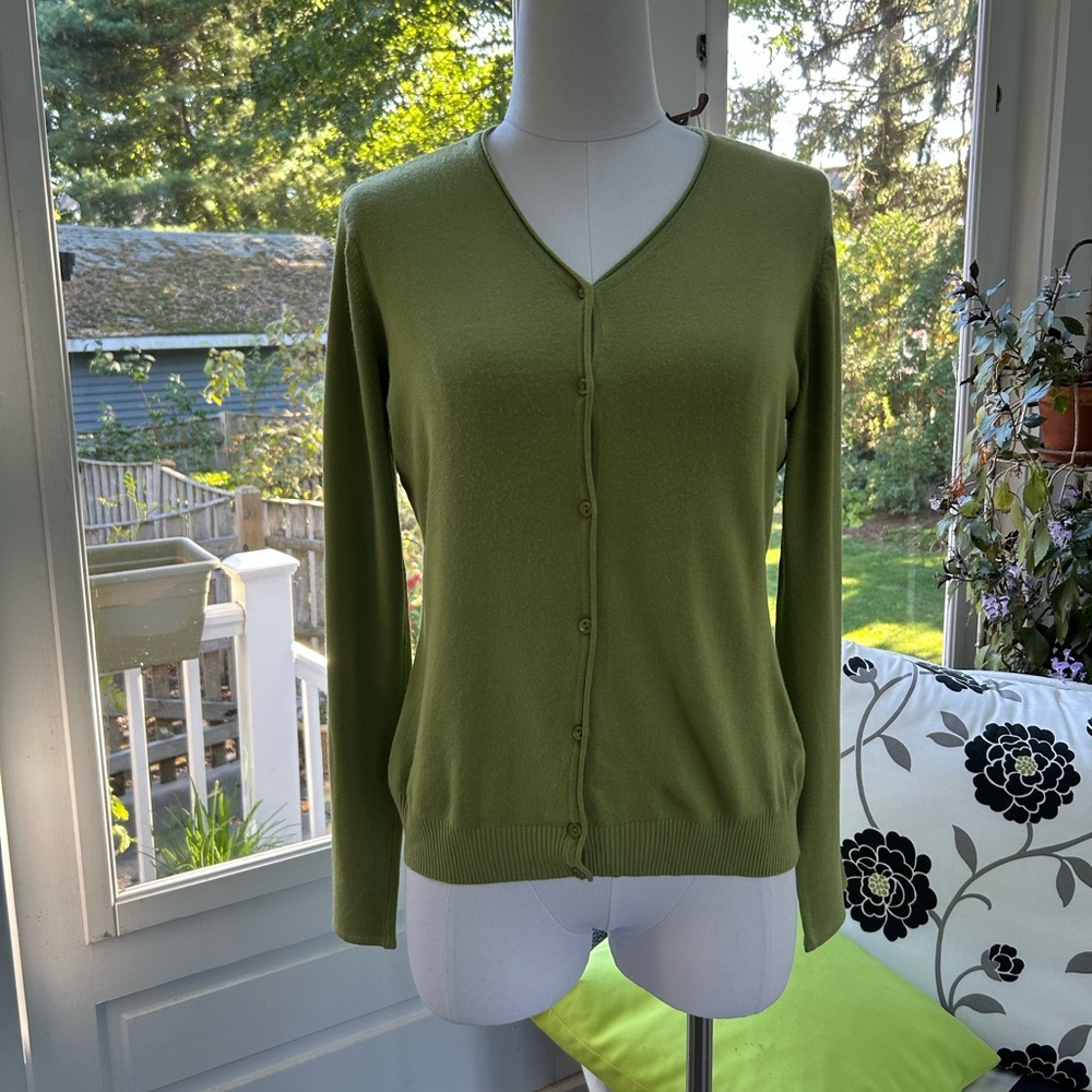 Talbots Made in Italy Light Green Long Sleeved Button Up Cardigan Sweater